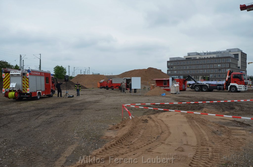 Erster Spatenstich Neues Feuerwehrzentrum Koeln Kalk Gummersbacherstr P003.JPG - Miklos Laubert